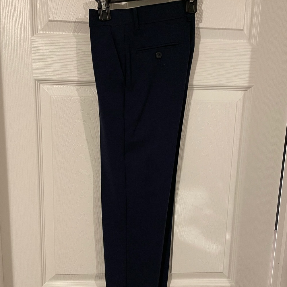 Izod dress pants only wore once